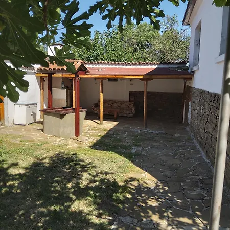 Ferienhaus House Sleeps 6-garden-freeparking-bbq-patio *